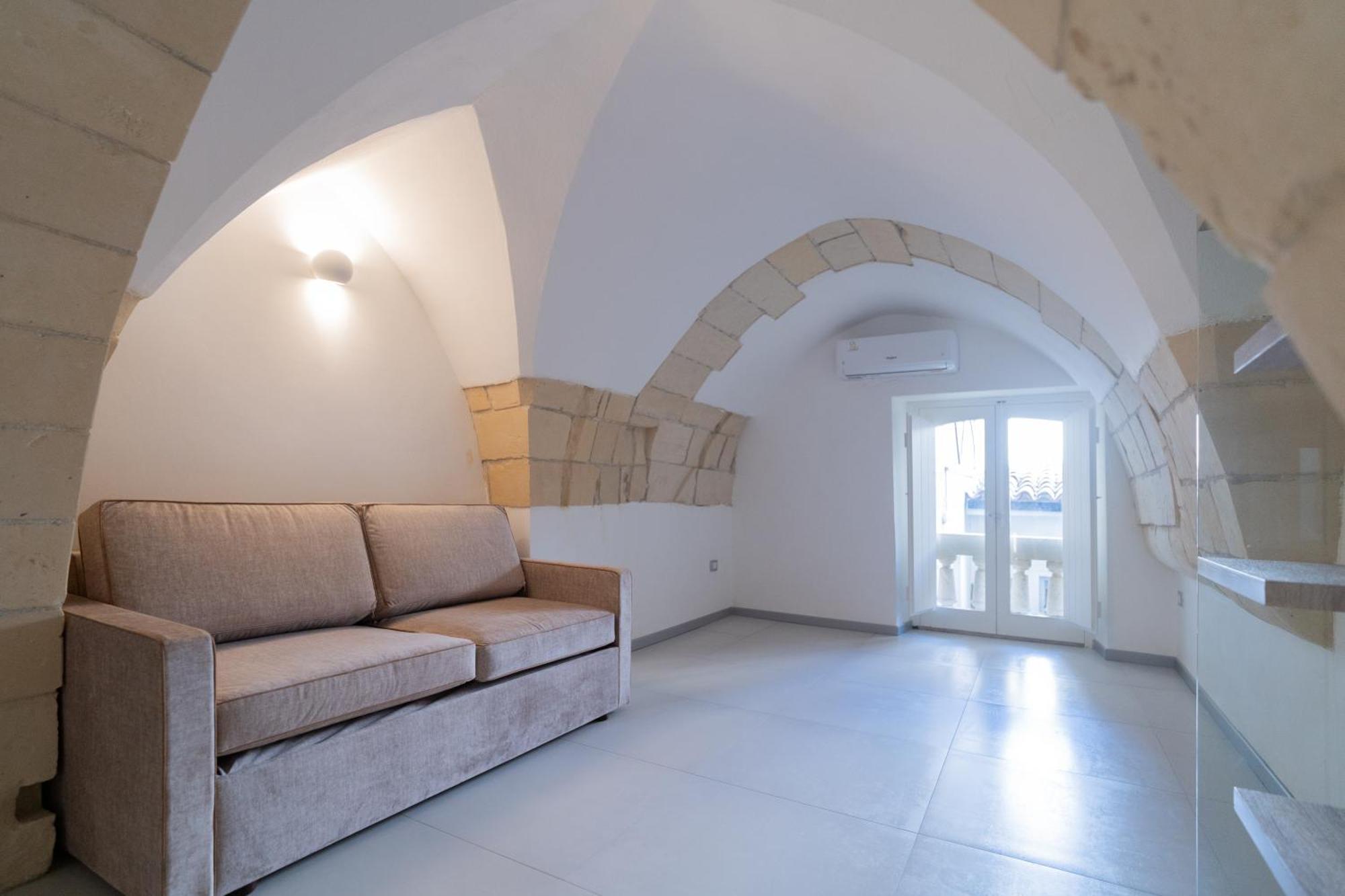 Dimora Barocca Luxury Suites Lecce Exteriör bild