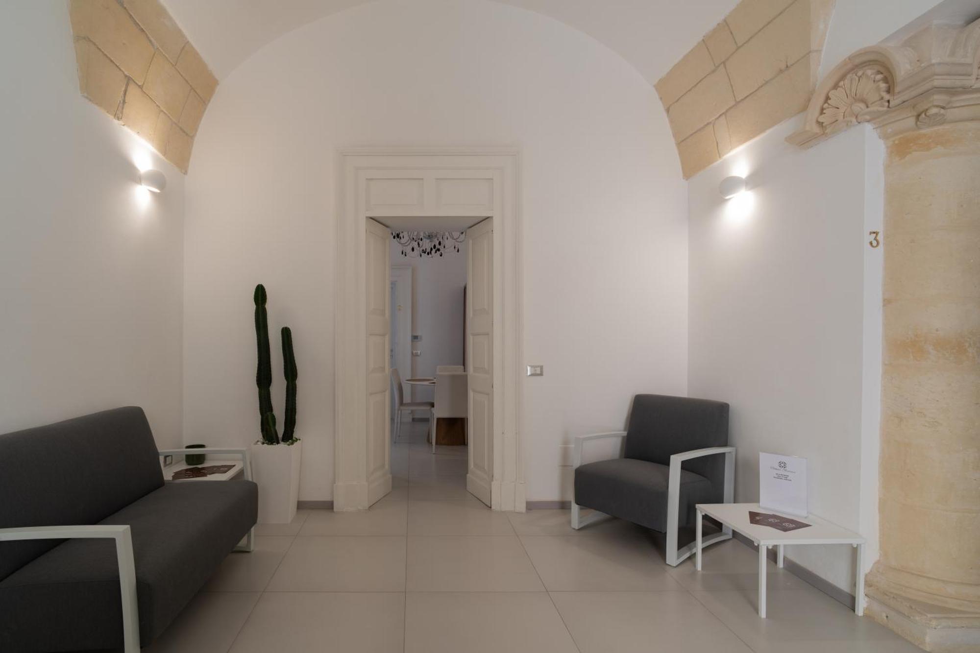 Dimora Barocca Luxury Suites Lecce Exteriör bild