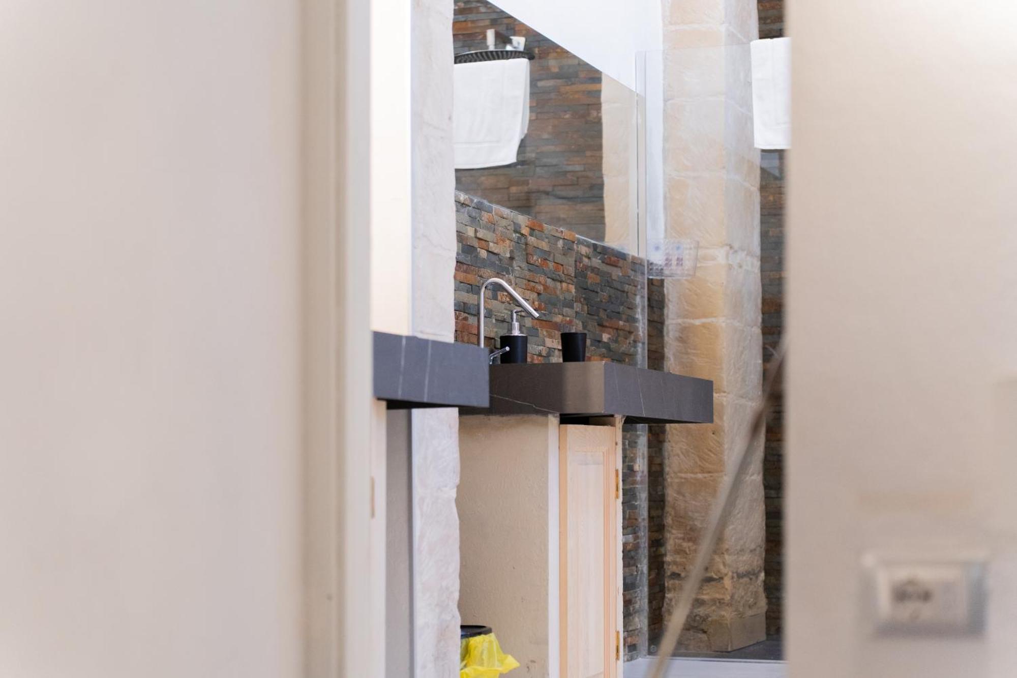 Dimora Barocca Luxury Suites Lecce Exteriör bild